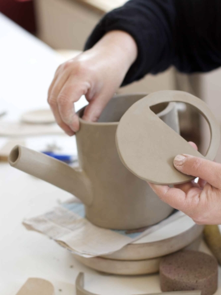 Gietervorm van klei in opbouw - onderdeel van de ClayCation bij de Keramiek Boetiek
